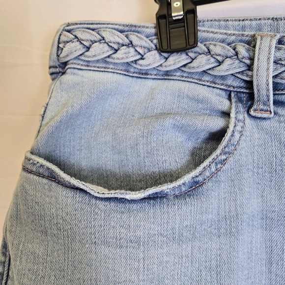 Judy Blue Wide Leg Jeans, Raw Hem Braided Waistline Light Wash, 16W, JB88332 - Picture 8 of 15